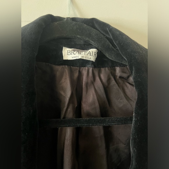 Braefair Vintage 100% Wool Black Union Made Pea Coat With Black Velvet Lapel - Picture 3 of 6